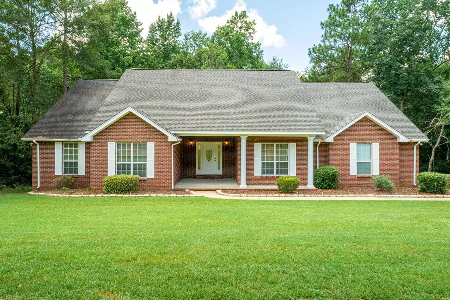 75 Cherry Oak TRL, Petal, MS 39465