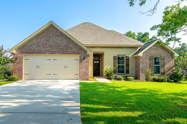 Hattiesburg, MS 39402,115 Coastal Oak