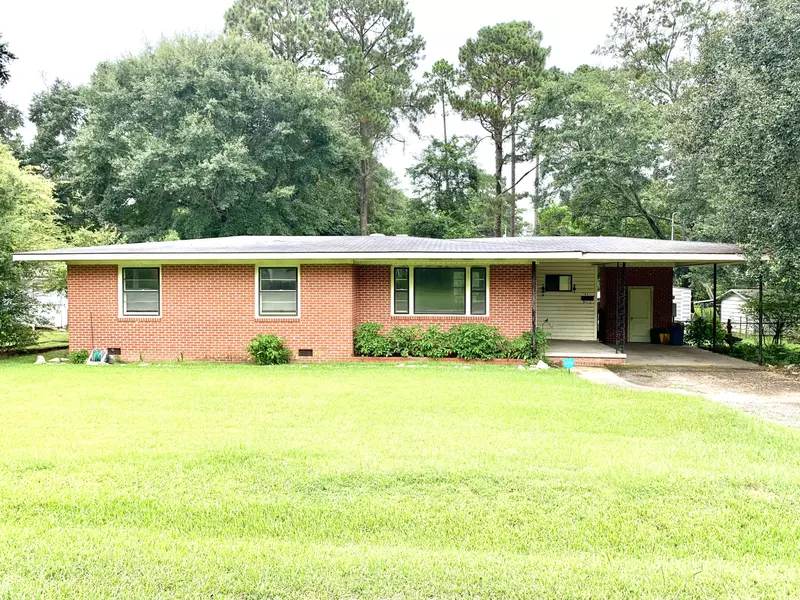 743 Carole St., Laurel, MS 39440