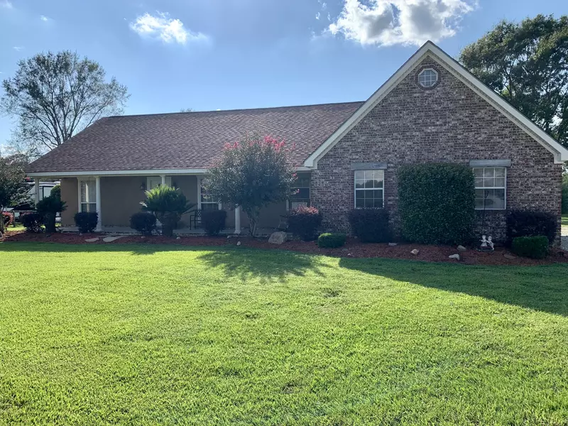 409 Coal Town Rd., Purvis, MS 39475