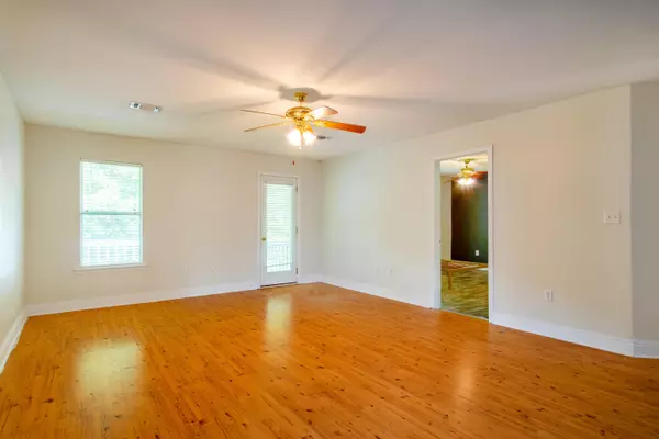Hattiesburg, MS 39402,4014 Savannah Apt. C St.