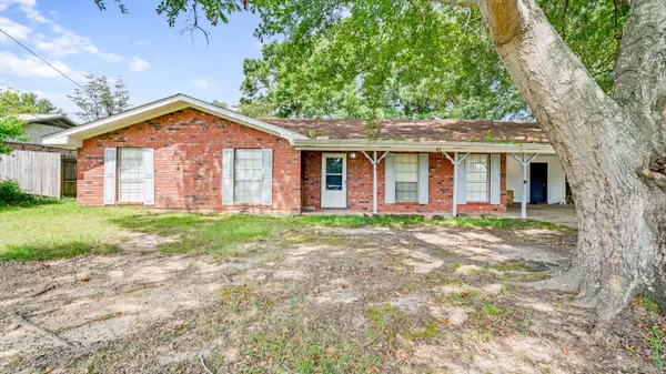 Hattiesburg, MS 39402,303 Weathersby