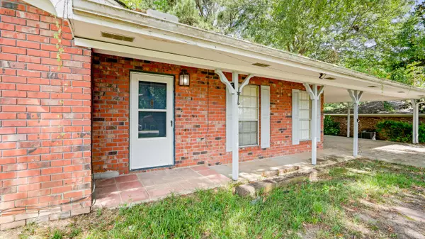 Hattiesburg, MS 39402,303 Weathersby