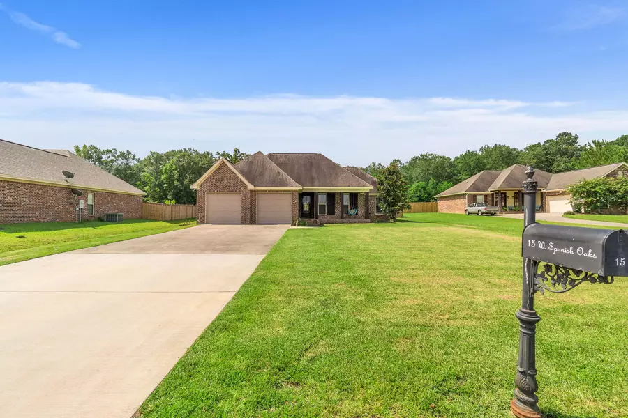 15 W Spanish Oaks, Sumrall, MS 39482