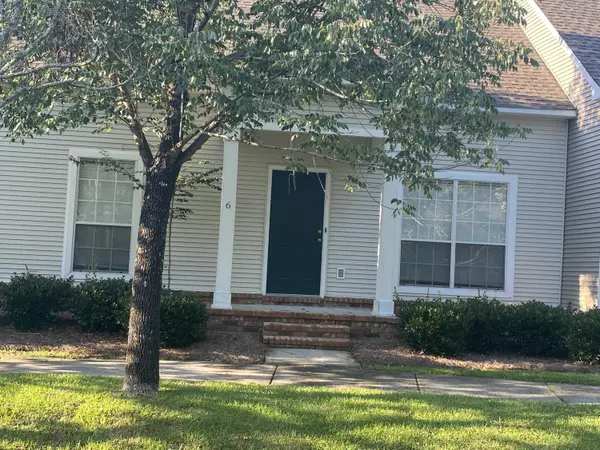 Hattiesburg, MS 39402,6 Garden View