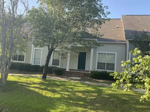 Hattiesburg, MS 39402,6 Garden View