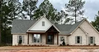 45 Vera Ln., Hattiesburg, MS 39401