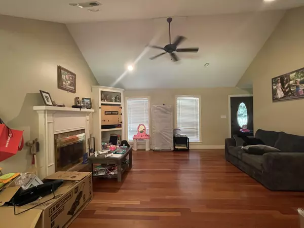 Hattiesburg, MS 39402,1050 Frances St.