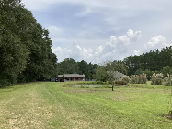 Columbia, MS 39429,1826 N Old Hwy 35