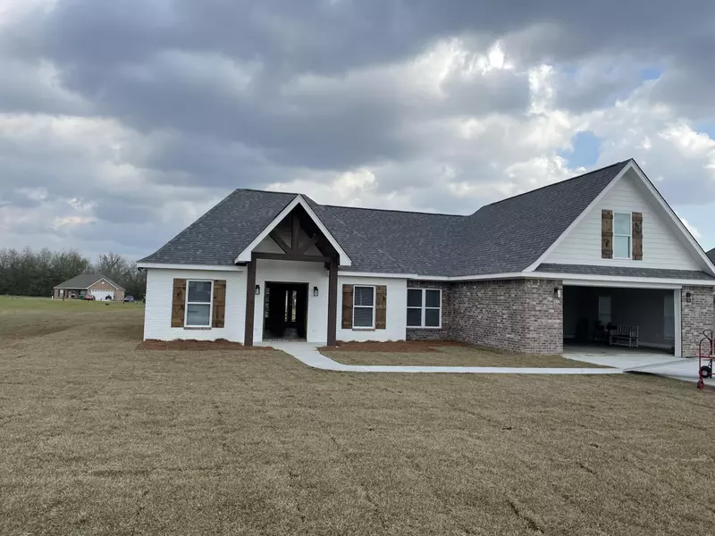 35 Stonemore, Petal, MS 39465