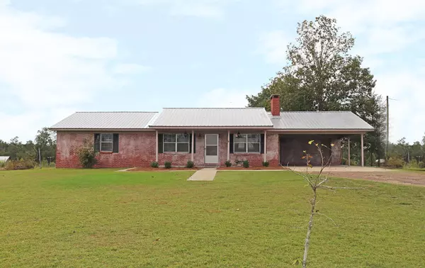 40 Cothren Rd., Collins, MS 39428