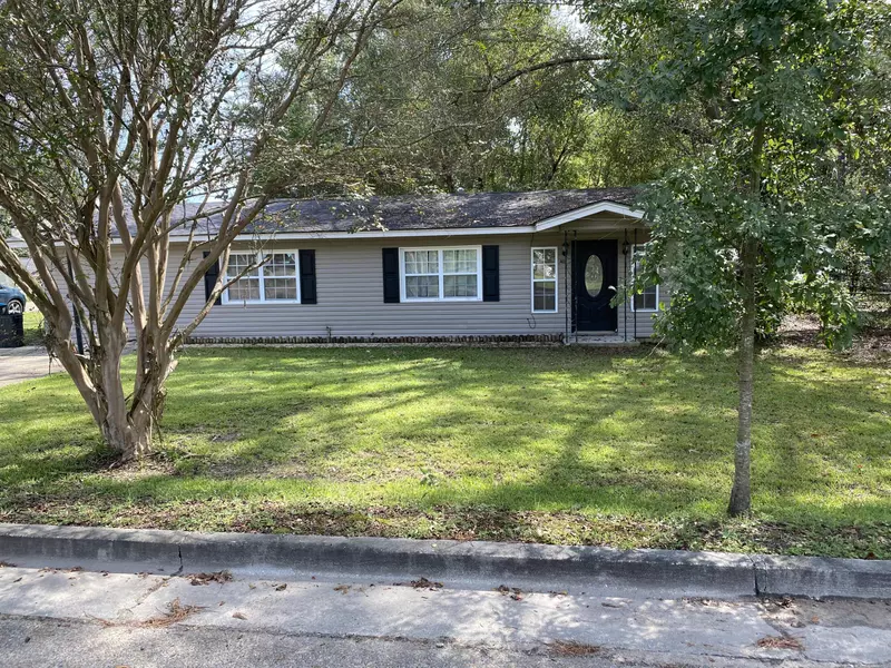 401 W 1st Ave., Petal, MS 39465