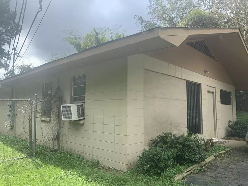 232 Houston Rd., Laurel, MS 39443