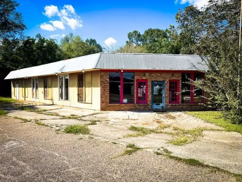 106 Stevens St., Petal, MS 39465