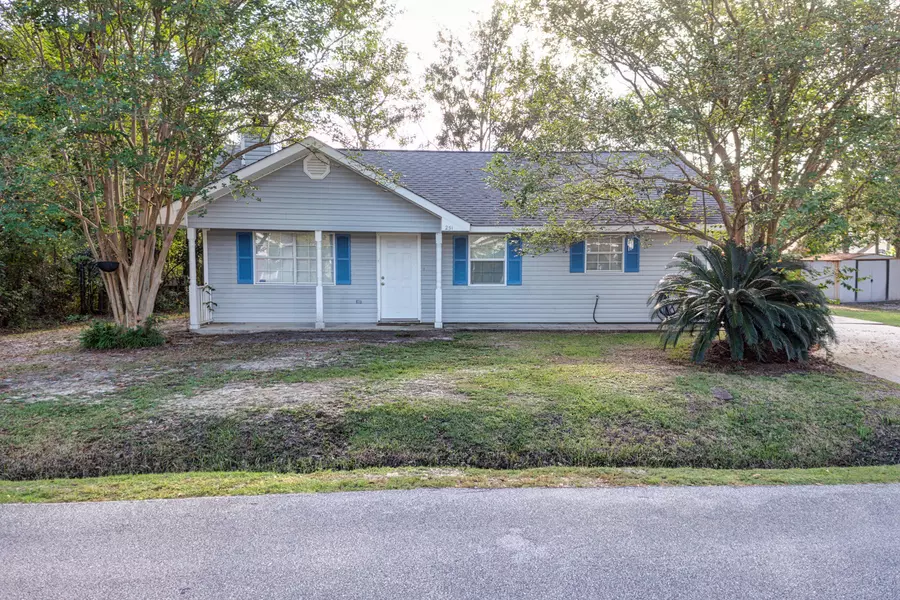 251 Pine Ridge Dr., Waveland, MS 39576