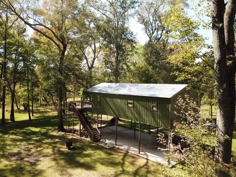 511 Tolar Rd., Columbia, MS 39429