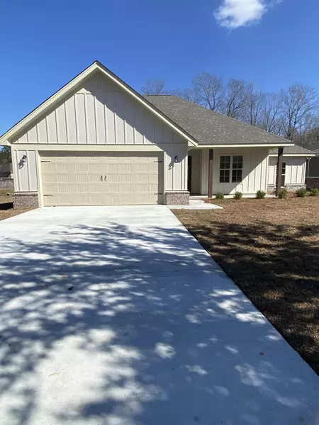 30 The Oaks Dr., Sumrall, MS 39482