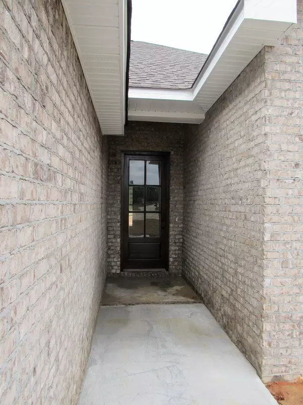 Sumrall, MS 39482,72 Chastain