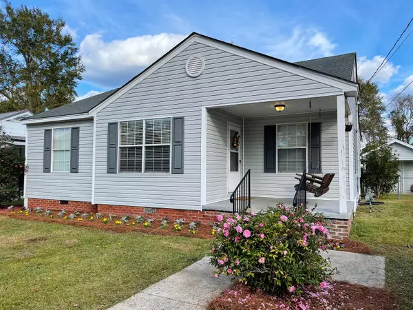 Petal, MS 39465,608 Holmes St.