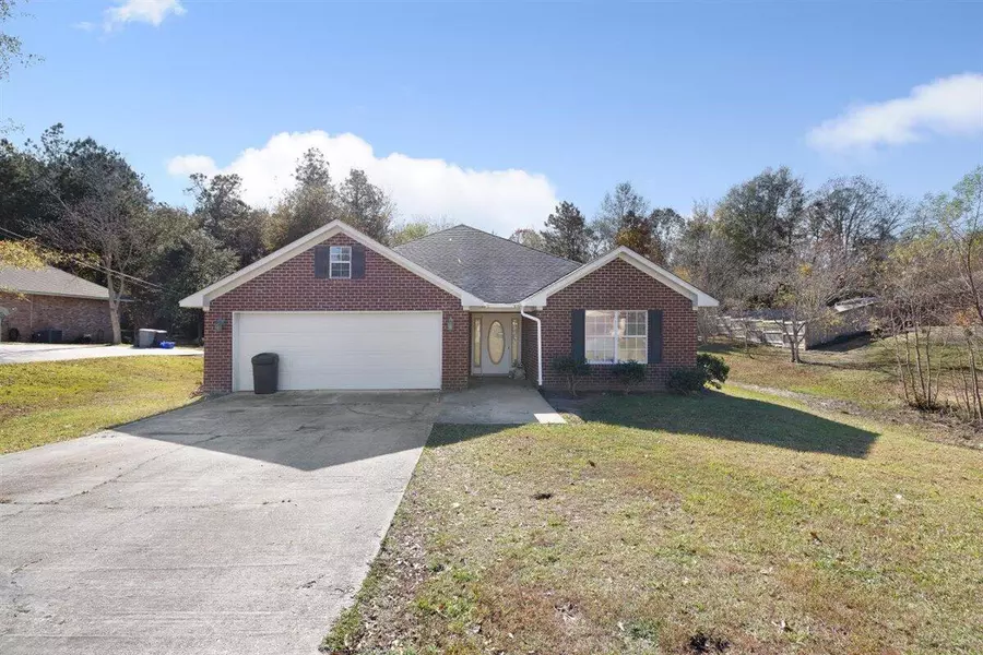 806 Southeast Cir., Hattiesburg, MS 39402