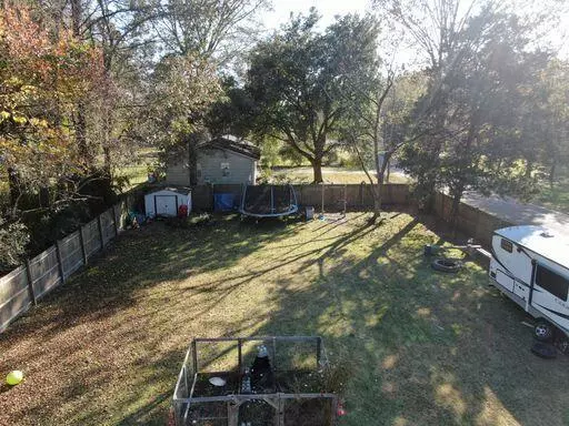 Petal, MS 39465,413 Mamie St.