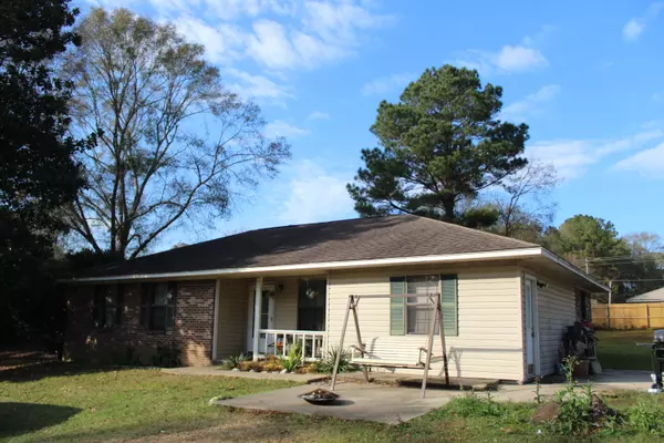 24 Oak Hollow, Hattiesburg, MS 39402