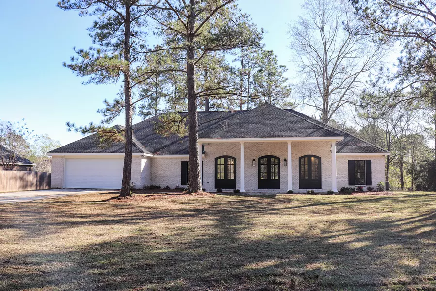 5546 W 4th St., Hattiesburg, MS 39402