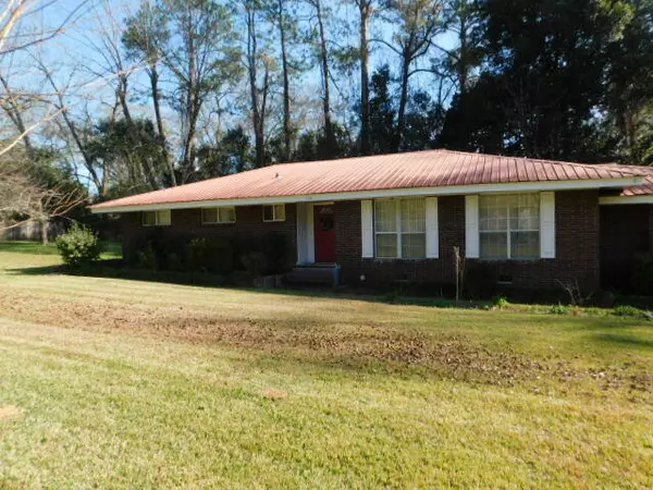 104 N Shivers Ave., Mount Olive, MS 39119