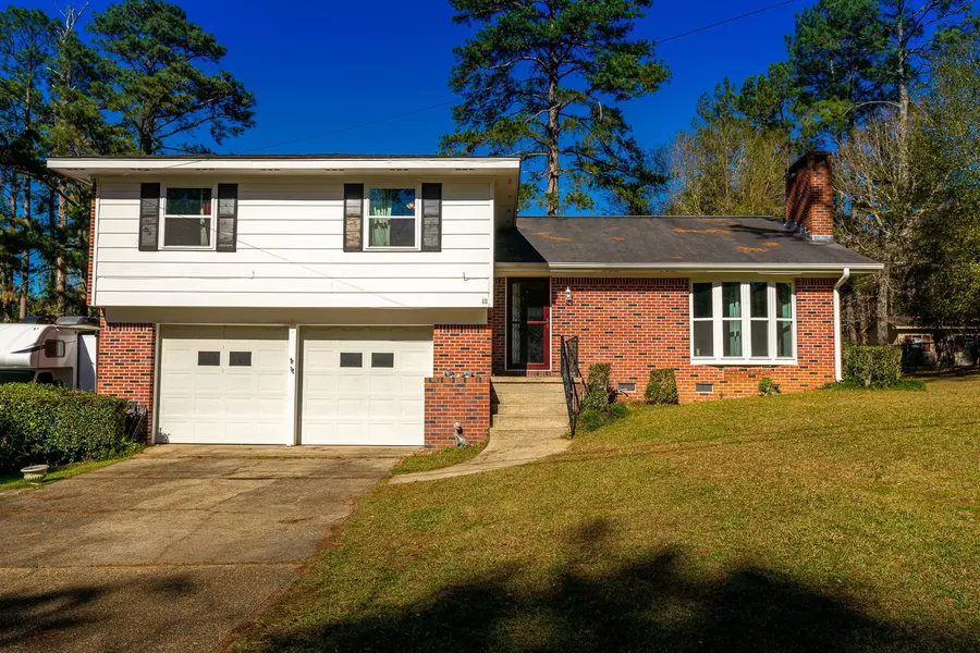 111 Skyland TER, Petal, MS 39465