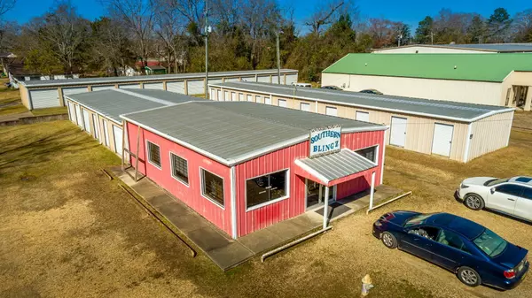 102 N Deason St., Ellisville, MS 39437