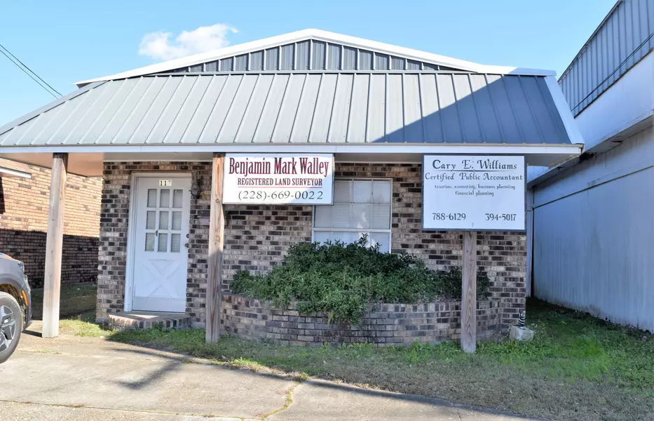117 N Front St., Richton, MS 39476