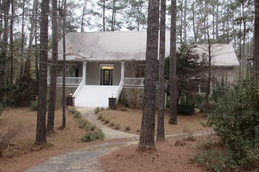 100 Conifer Dr., Columbia, MS 39429