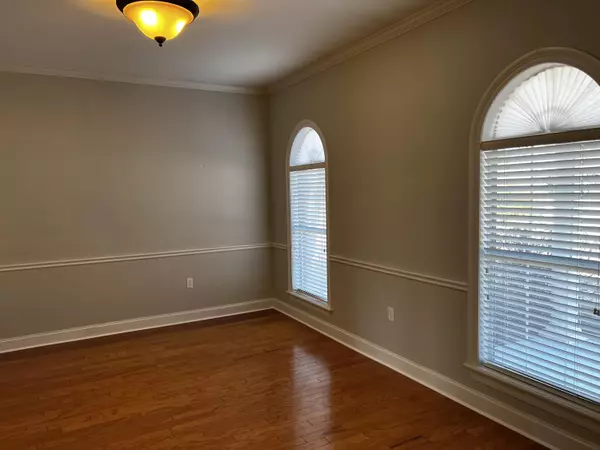 Hattiesburg, MS 39402,21 Madison Pl