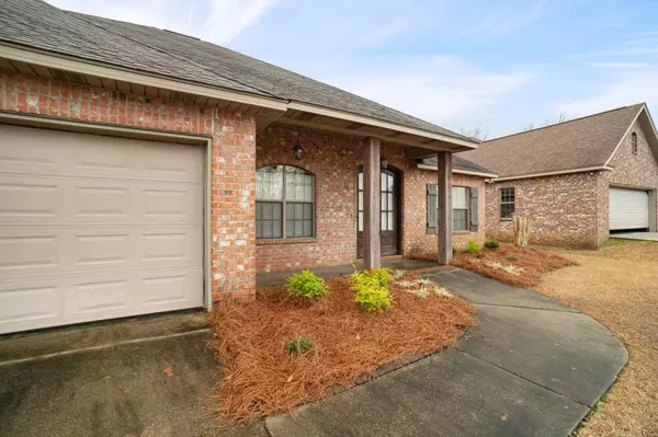 Hattiesburg, MS 39402,14 Chapel Ct.