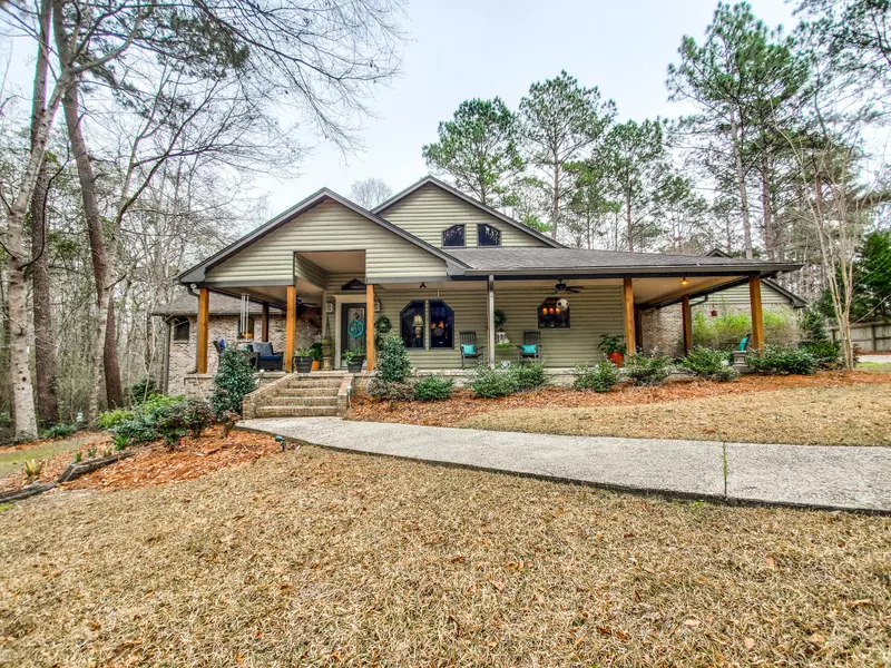 42 Holly TRL, Petal, MS 39465