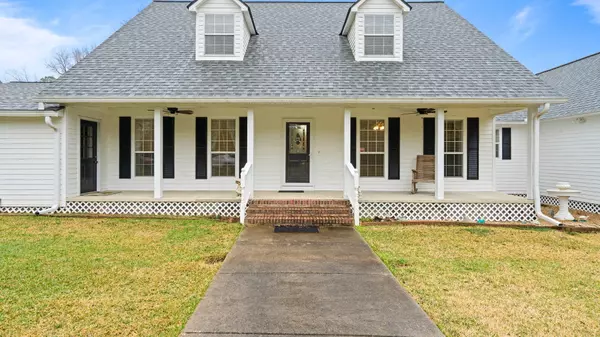 New Augusta, MS 39462,87 Henry James Rd.