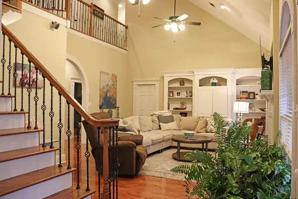 Hattiesburg, MS 39402,84 Windstone