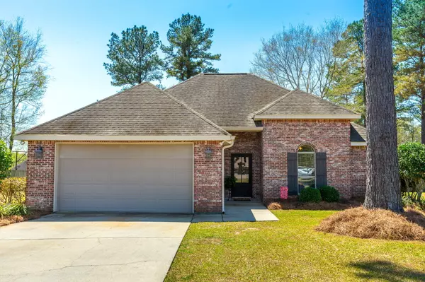 10 Apalachee, Hattiesburg, MS 39402