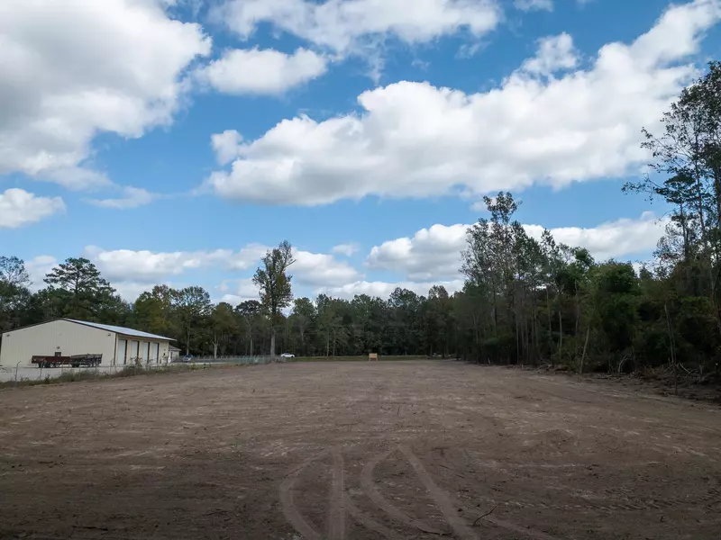 4.0 +/- AC Highway 11 North, Petal, MS 39465