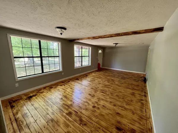 Stringer, MS 39481,74 Co Rd 17