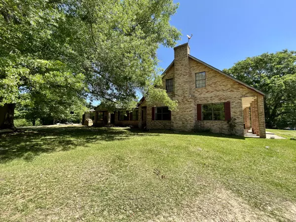74 Co Rd 17, Stringer, MS 39481