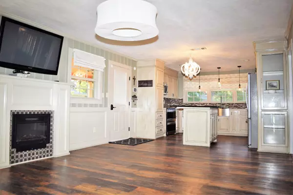 Quitman, MS 39355,214 E Church St.