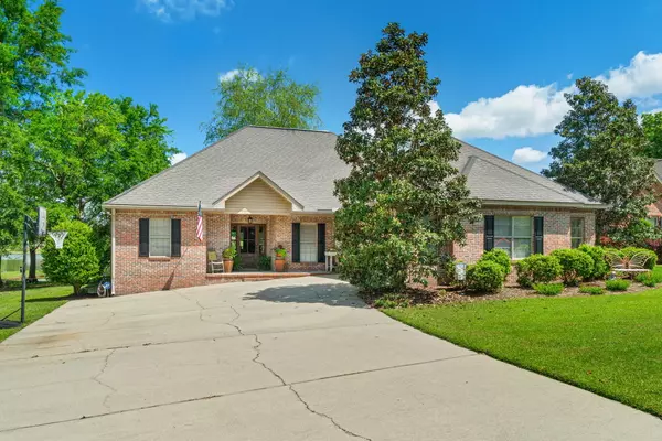 Petal, MS 39465,109 Candelabra St.