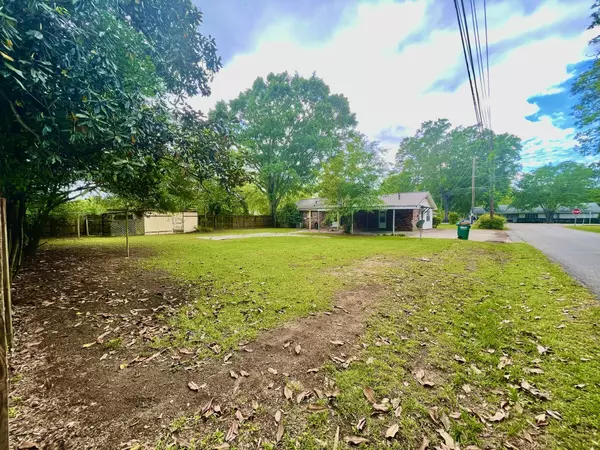 Petal, MS 39465,701 S George St.