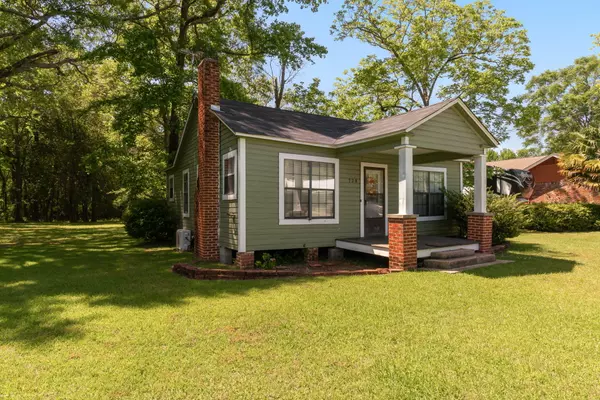 Petal, MS 39465,728 S George