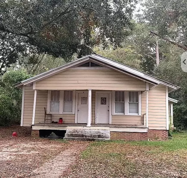 804 Branton Ave., Columbia, MS 39429