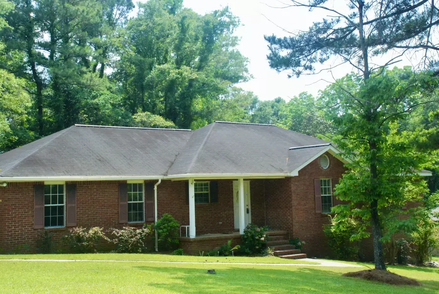 9 Robinson Dr., Petal, MS 39465