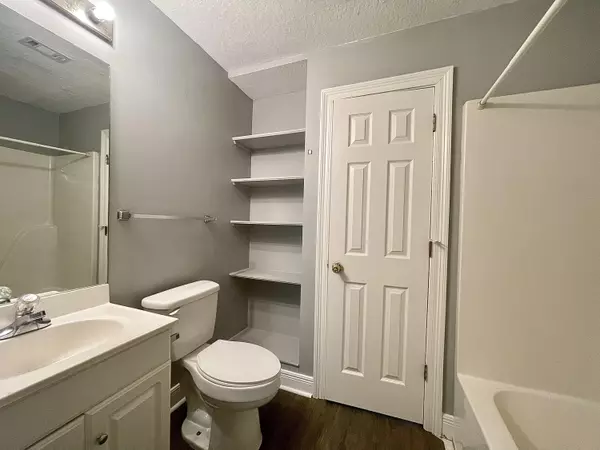 Hattiesburg, MS 39402`,119 Lexington Dr.