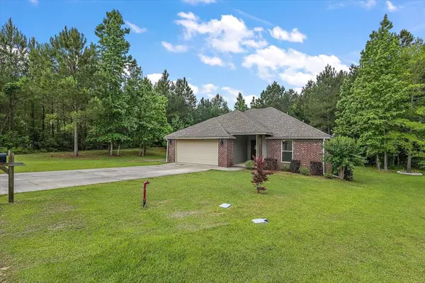 Sumrall, MS 39482,135 Hemingway Dr.