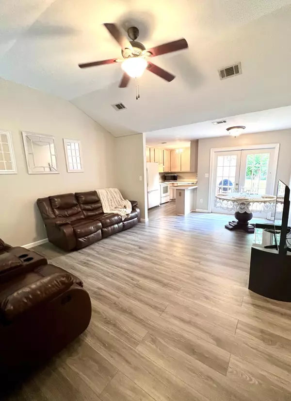 Petal, MS 39465,304 Bryant St.